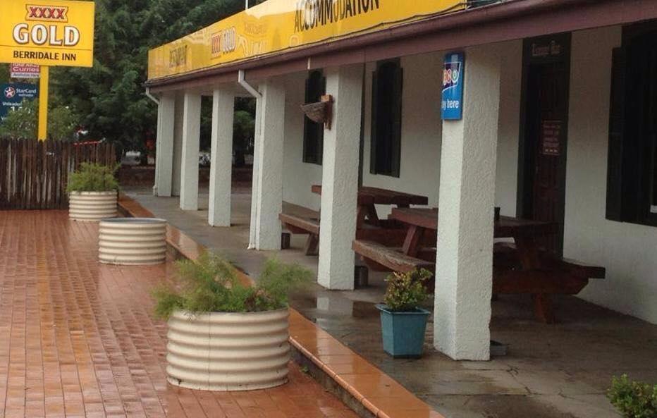 Berridale Inn Hotel Motel Exterior foto
